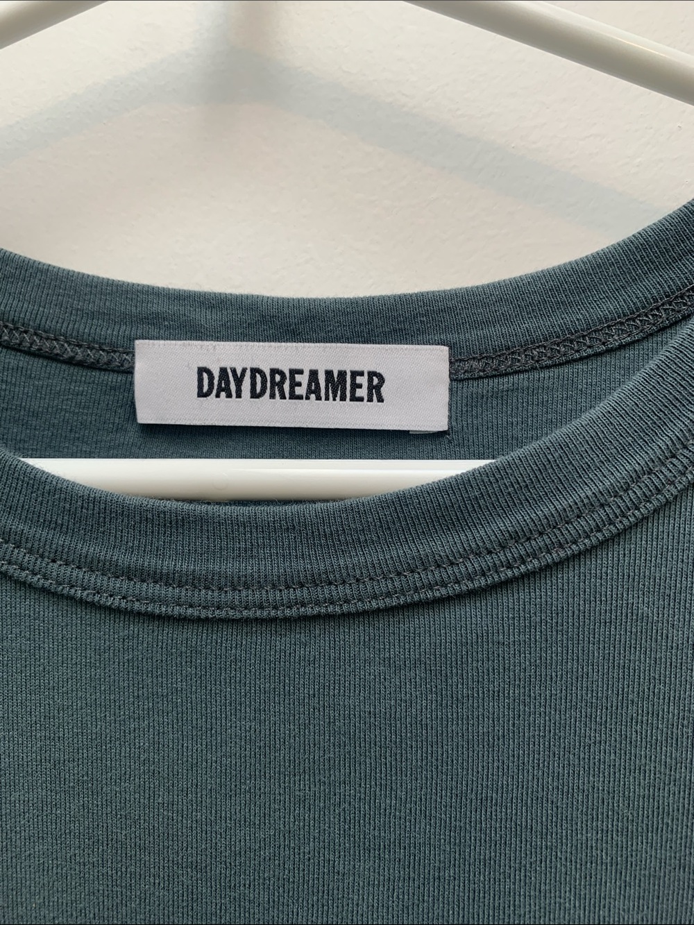 Daydreamer Queen Band Tee - Teal Green with Red and Cream Graphic - Picture 3 of 4